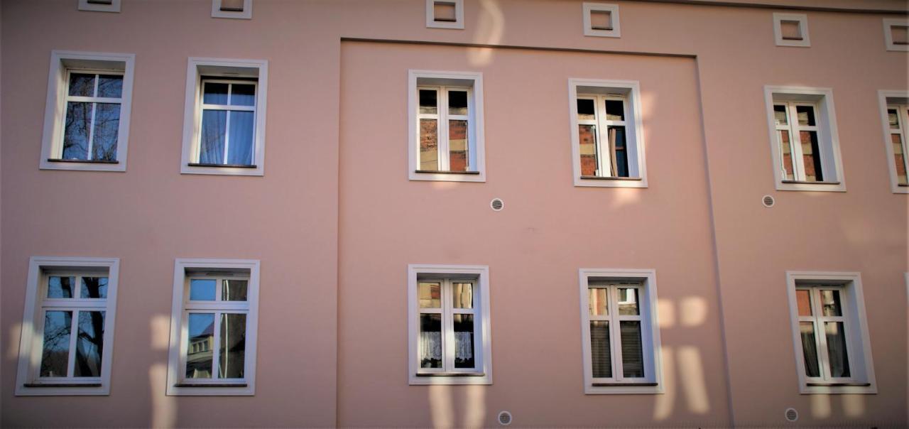 Villa La Val, Apartamenty Walbrzych Exterior photo